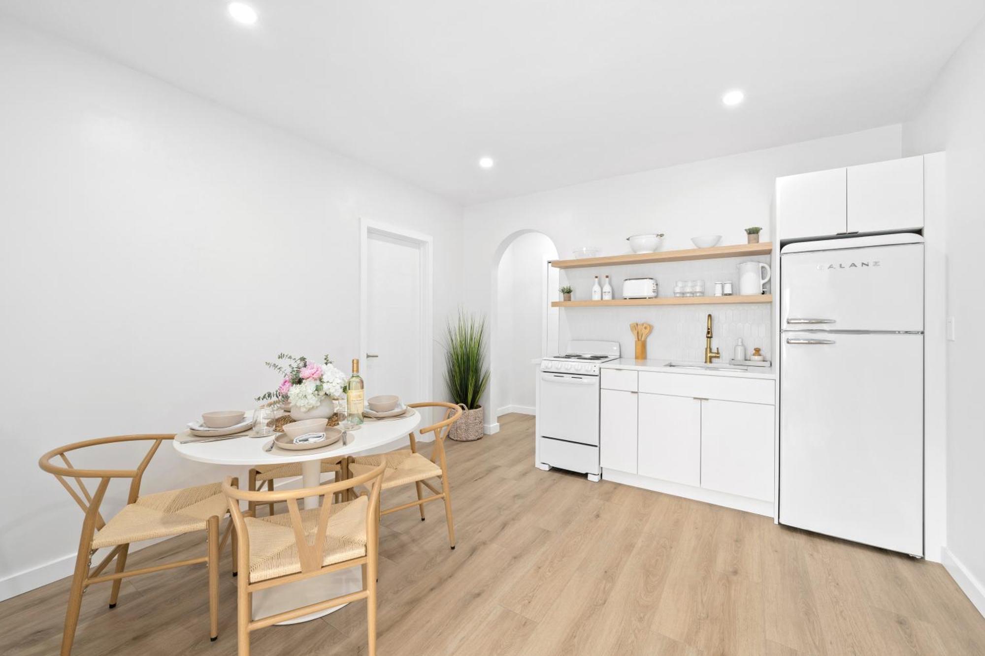 M Lake Worth Beach - Modern Villas Near West Palm Beach, Chic Retro Vibes, King Bed, Cozy Backyard, Bbq, Workspace, High-Speed Internet, Free Parking, 5 Minutes To Downtown & Beach Экстерьер фото