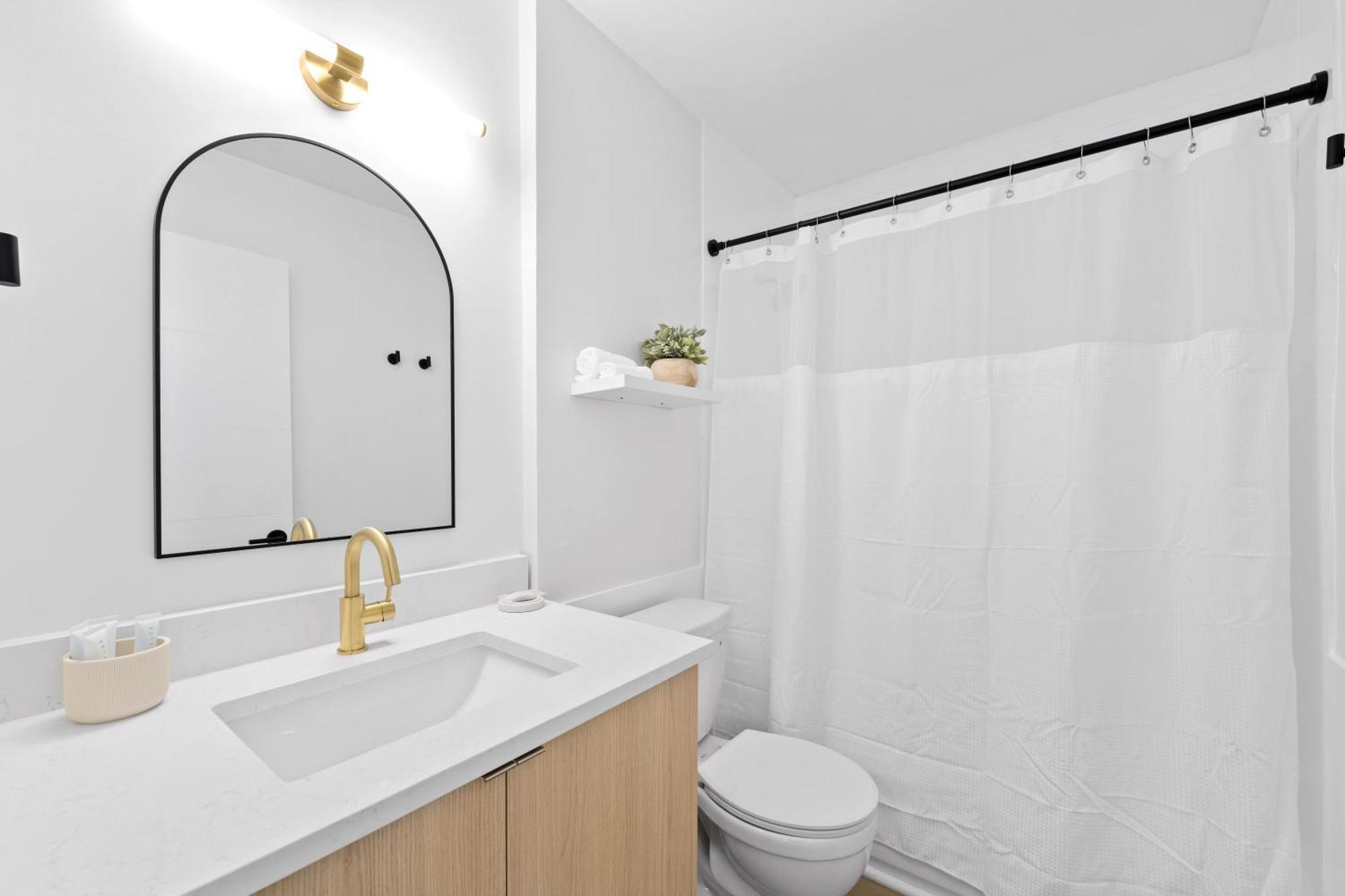 M Lake Worth Beach - Modern Villas Near West Palm Beach, Chic Retro Vibes, King Bed, Cozy Backyard, Bbq, Workspace, High-Speed Internet, Free Parking, 5 Minutes To Downtown & Beach Экстерьер фото