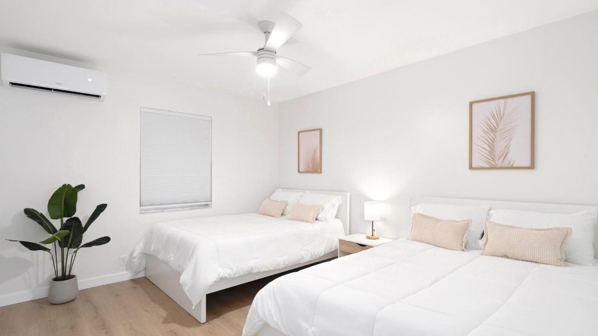 M Lake Worth Beach - Modern Villas Near West Palm Beach, Chic Retro Vibes, King Bed, Cozy Backyard, Bbq, Workspace, High-Speed Internet, Free Parking, 5 Minutes To Downtown & Beach Экстерьер фото